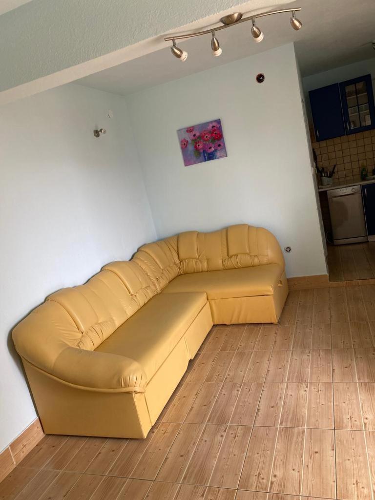 Apartments Lina Karlobag Luaran gambar
