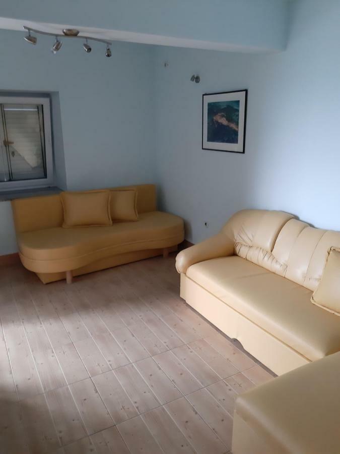 Apartments Lina Karlobag Luaran gambar