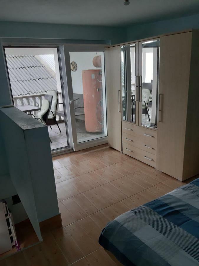 Apartments Lina Karlobag Luaran gambar